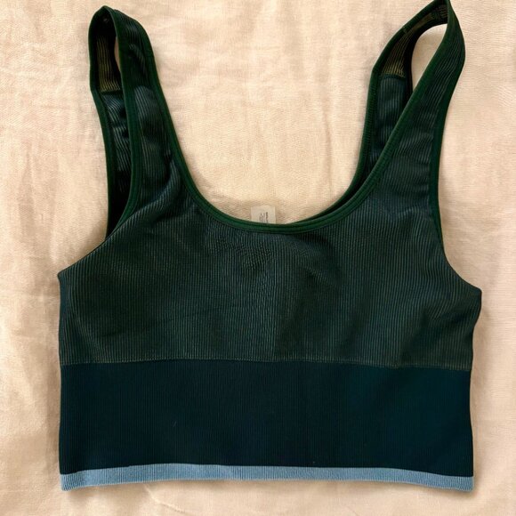 Outdoor Voices Seamless Rib Pine Green Workout Set - Picture 4 of 5